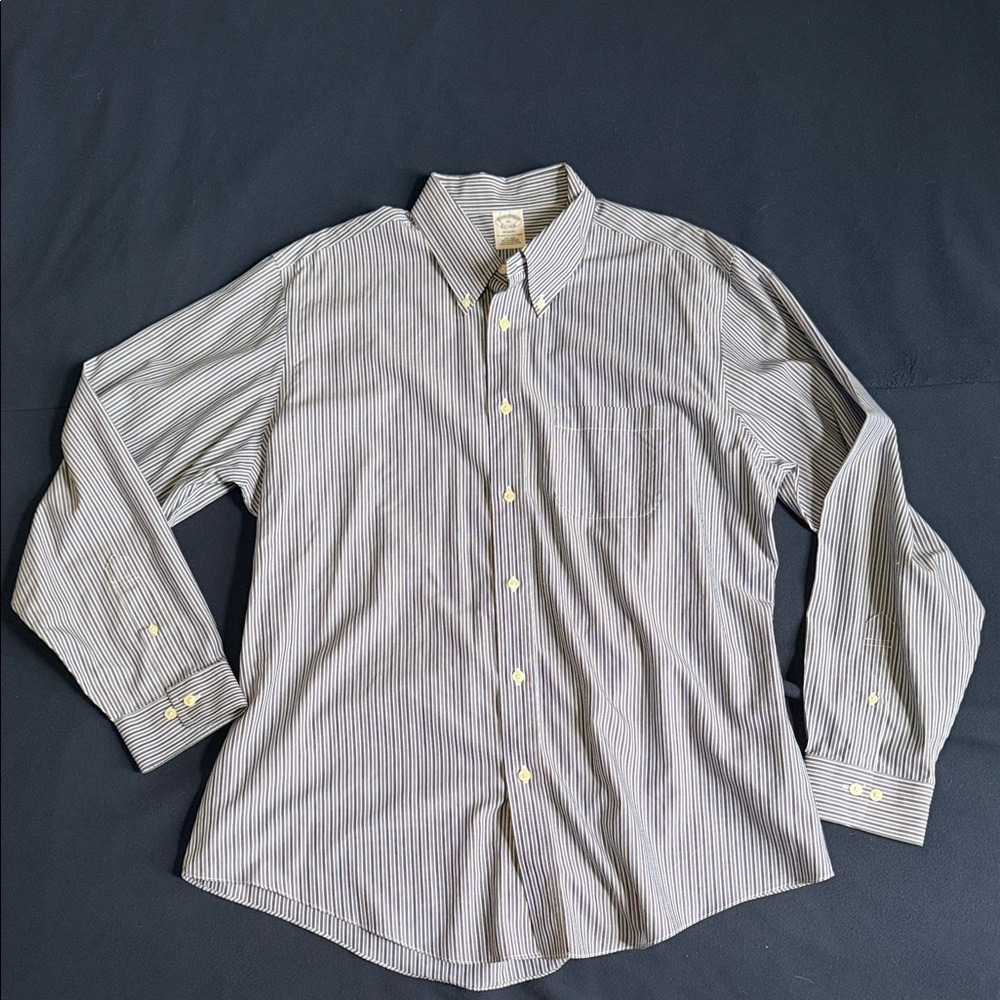 Brooks Brothers Regent Fit Non-Iron Button-Up XL